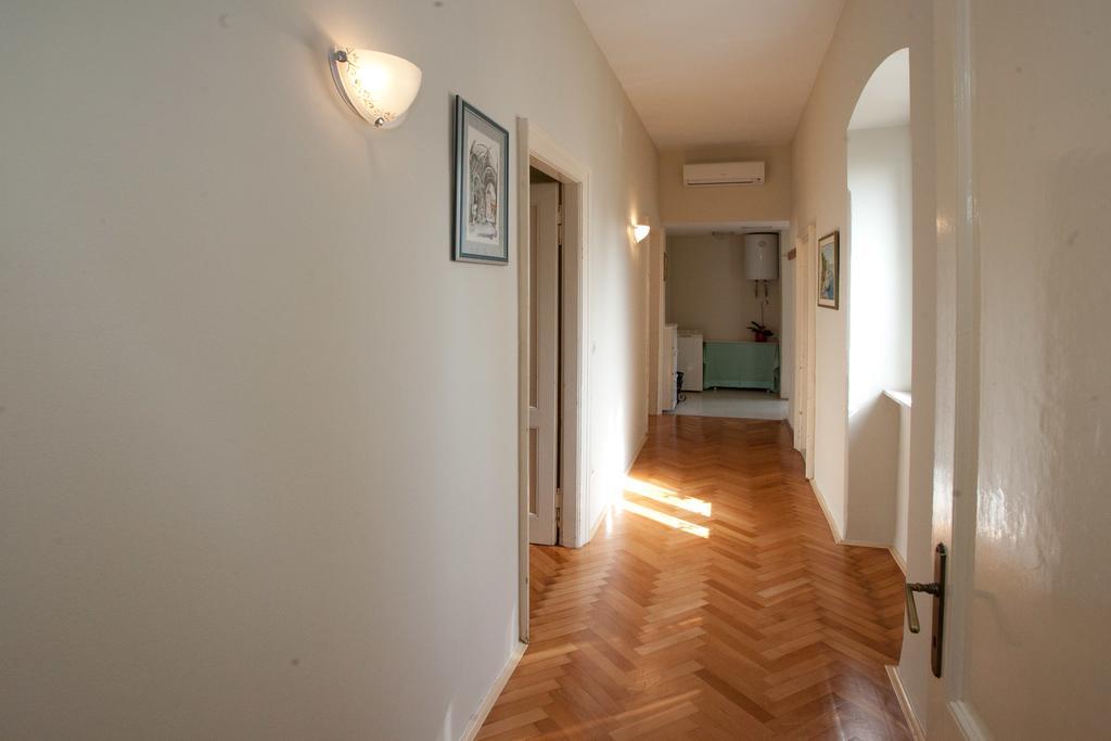 Gianina Apartment Спліт Екстер'єр фото